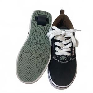 Heelys Kids' Black and Gray Sneakers with Wheel and Baby Yoda Design